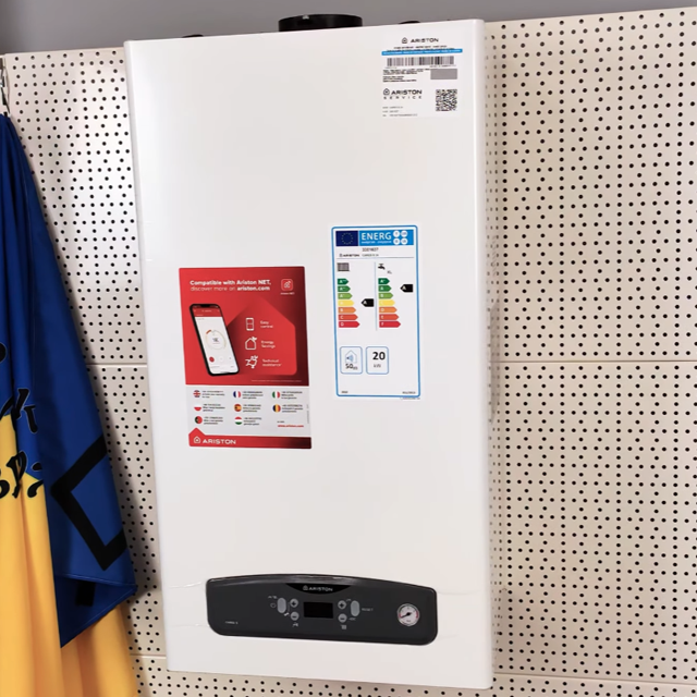 Газовий котел Ariston CARES S