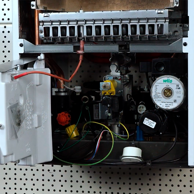 Котел газовий Baxi ECO 4S 24 кВт