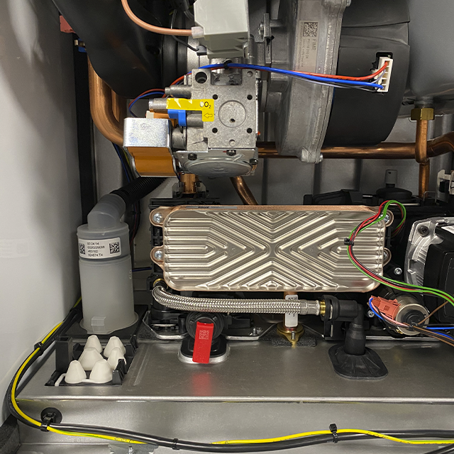 Газовий конденсаційний котел Vaillant ecoTEC pure VUW 286/7-2 26 кВт Газовий конденсаційний котел Vaillant ecoTEC pure VUW 286/7-2 26 кВт